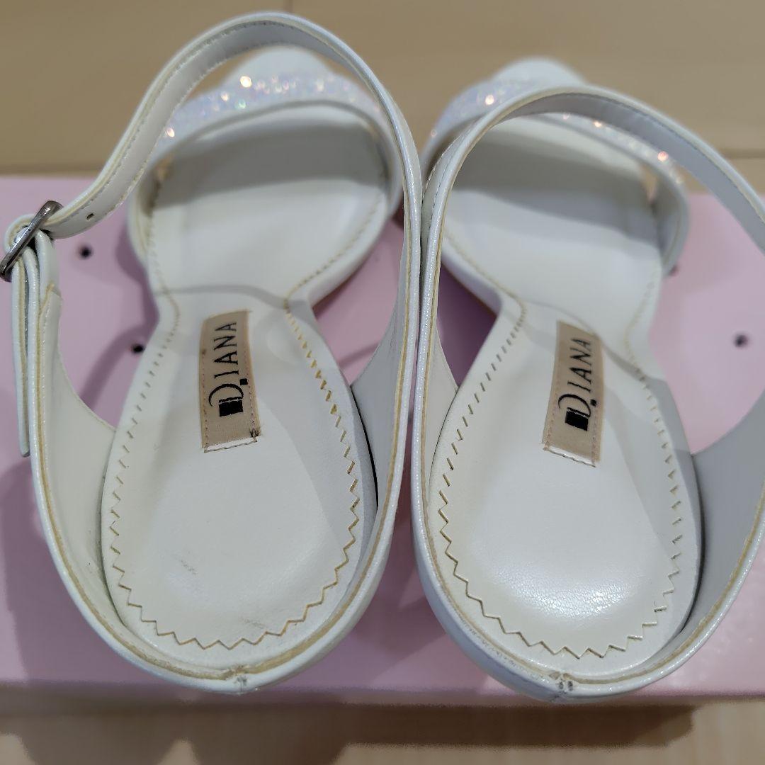 一度使用美品】DIANA グリッタービジューサンダル - メルカリ