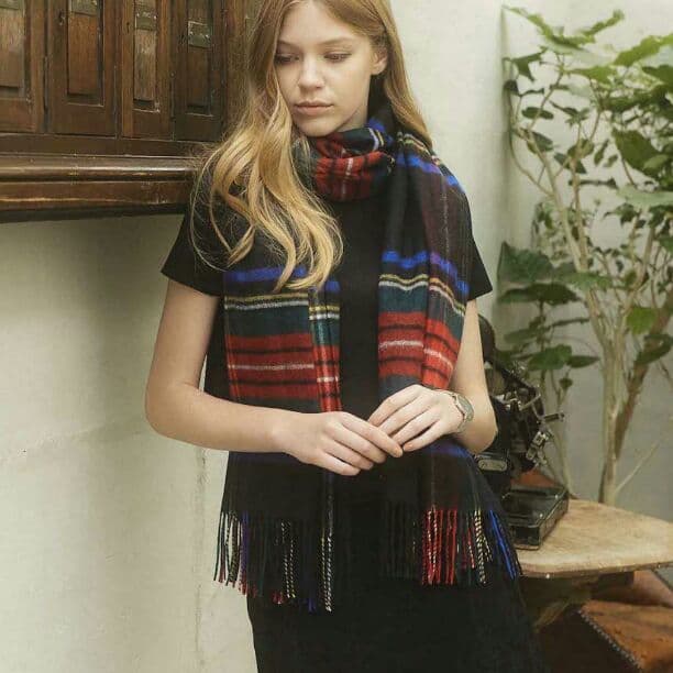 ジョンストンズ ブラックスチュワート カシミヤ100% - メルカリ