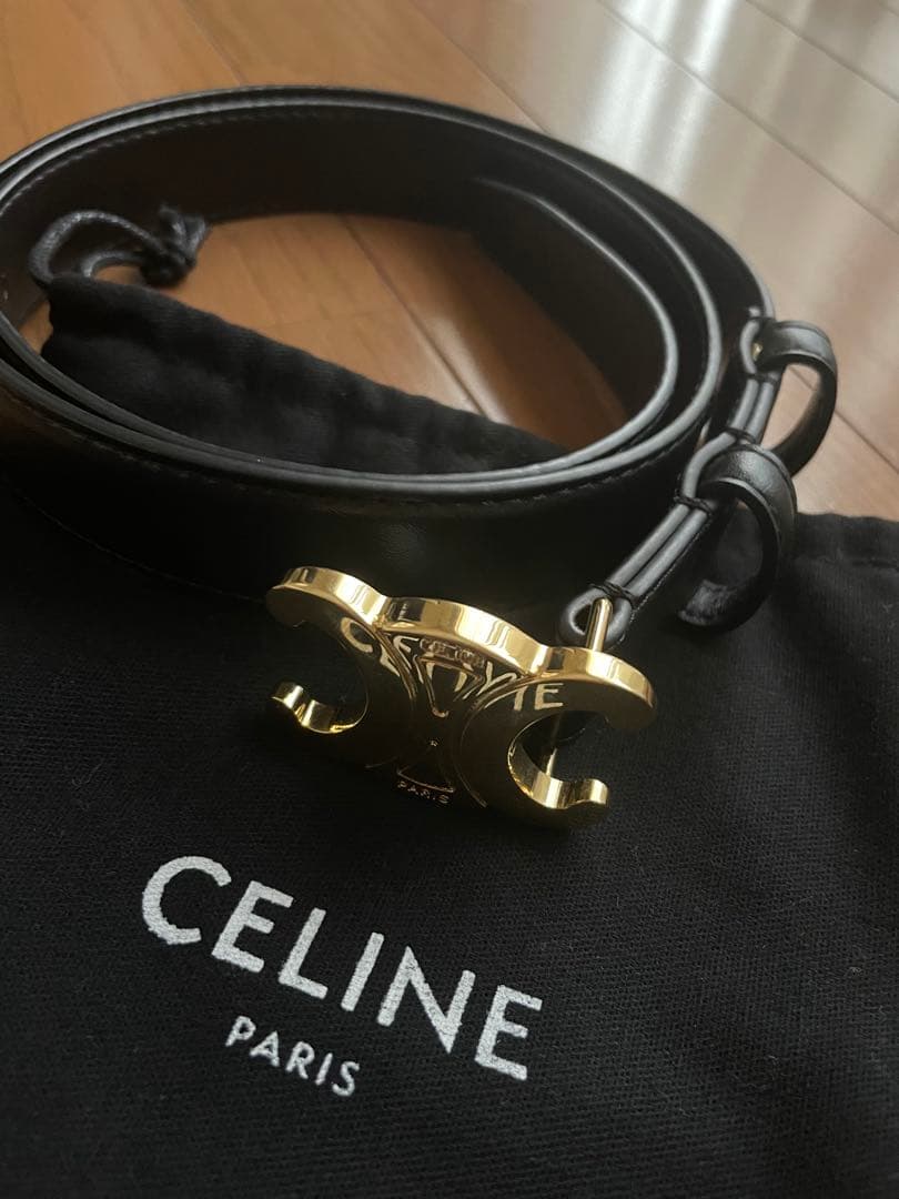 CELINEベルト トリオンフ カーフスキンブラック 63、64㎝75㎝〜80 大人気□CELINE□ セリーヌ ミディアム トリオンフ ベルト 黒 (CELINE