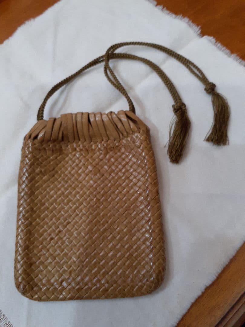 ヨーガンレール革製シルクコード小物入れ キルトの小物入れ / ヨーガンレール | ヨーガンレール ババグーリ