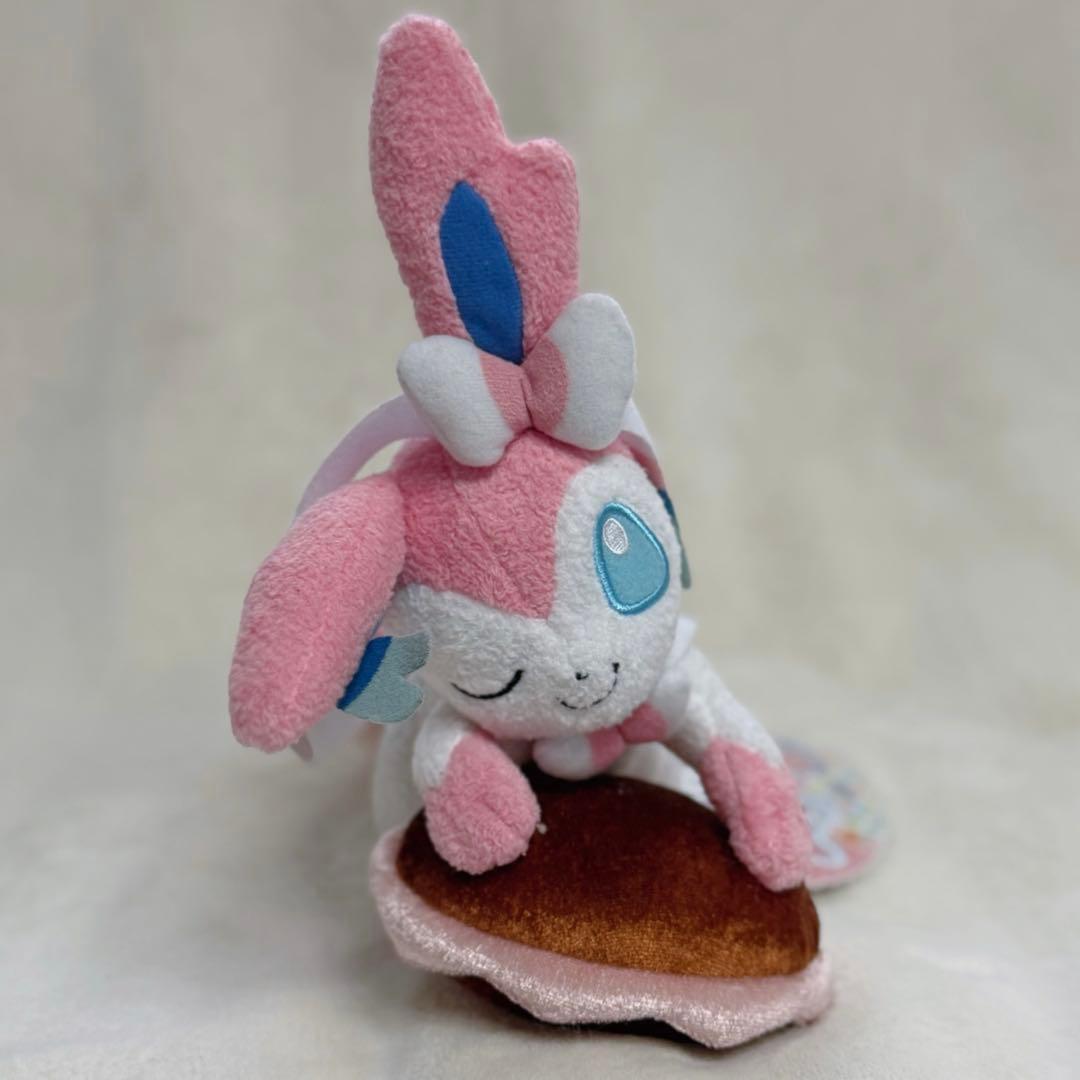 ポケモンセンター限定　ニンフィア　ぬいぐるみ　ポケパルレ ポケモン ニンフィア ぬいぐるみ ポケパルレ pokepalre タグ付き