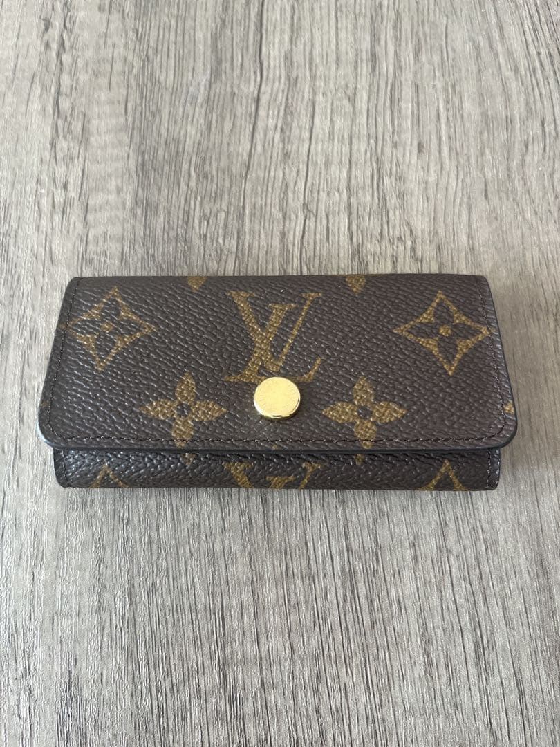 美品LOUIS VUITTON キーケース LOUIS VUITTON（ルイ・ヴィトン） キーケース レディース ブランド