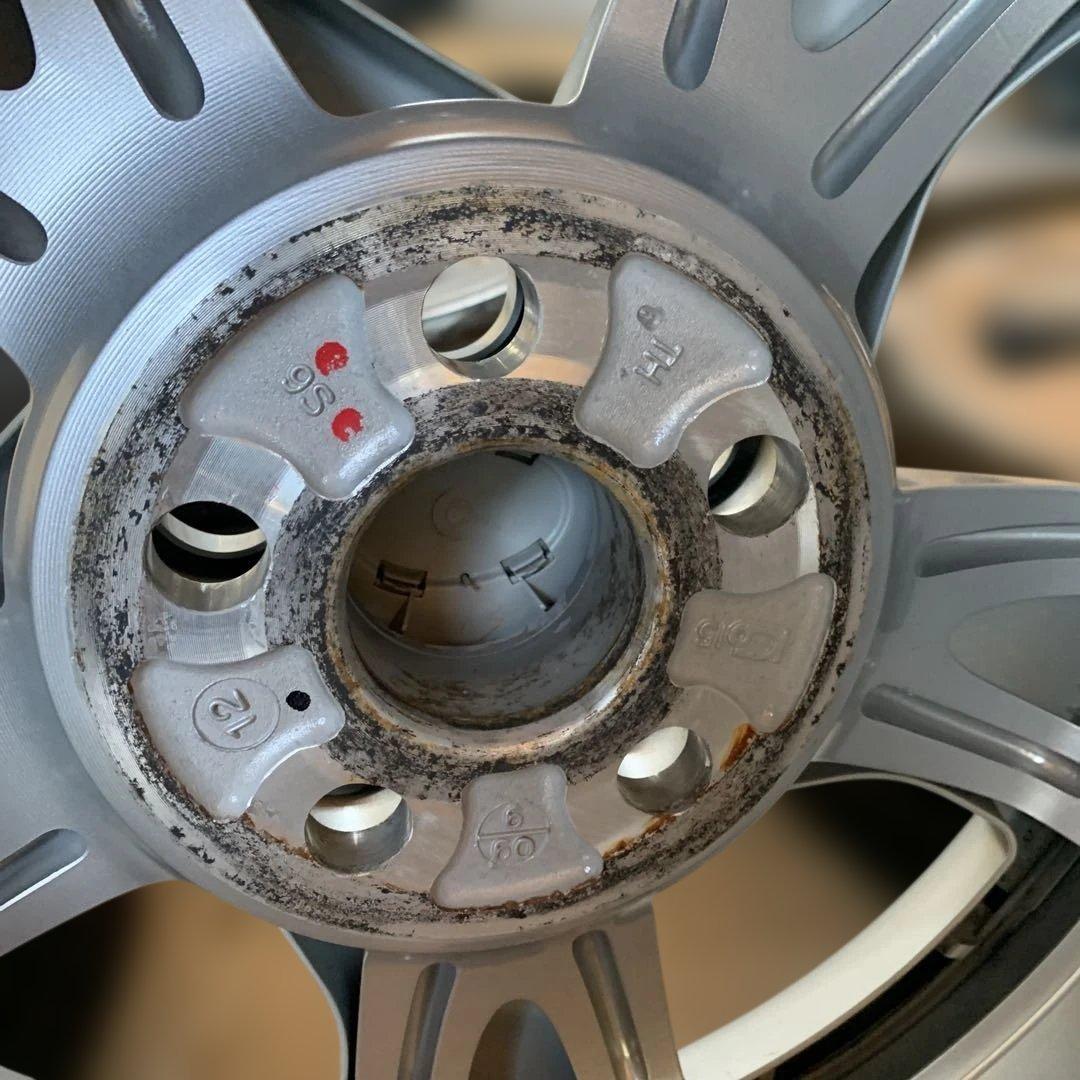 Rana parbat様専用 プリウス 30 純正15インチ バリ山 中古品 - メルカリ