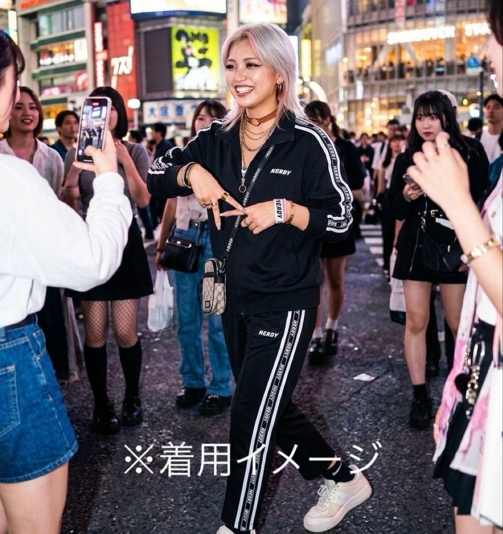 韓国大人気】NERDY ノルディ セットアップ ジャージ上下 ブラックS/XS