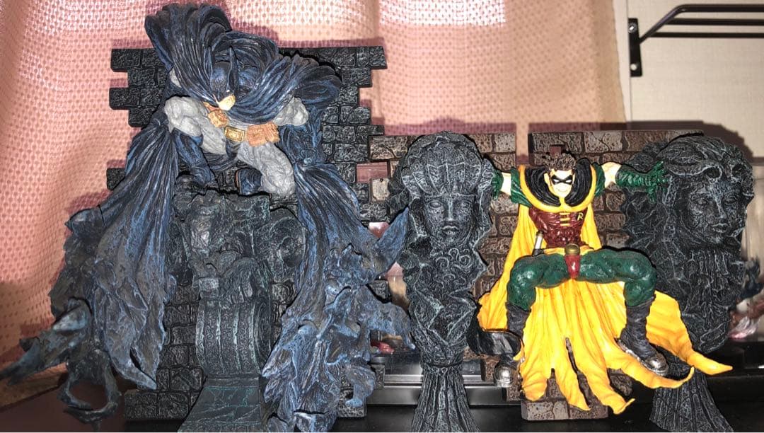 DC BATMAN コトブキヤ バットマン ロビン ルームガーゴイル フィギュア
