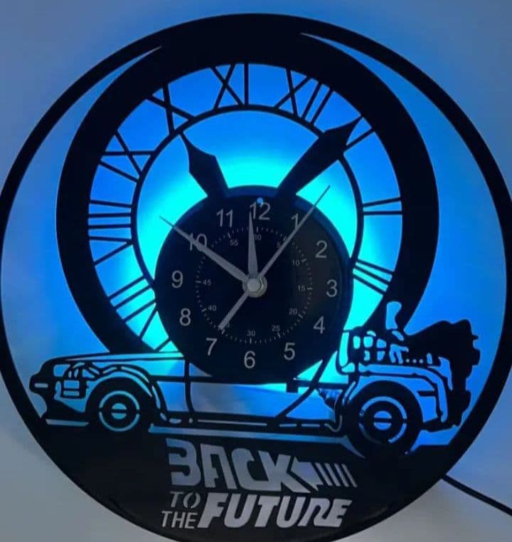 バックトゥザフューチャー BACK TO THE FUTURE 掛け時計 LED - メルカリ