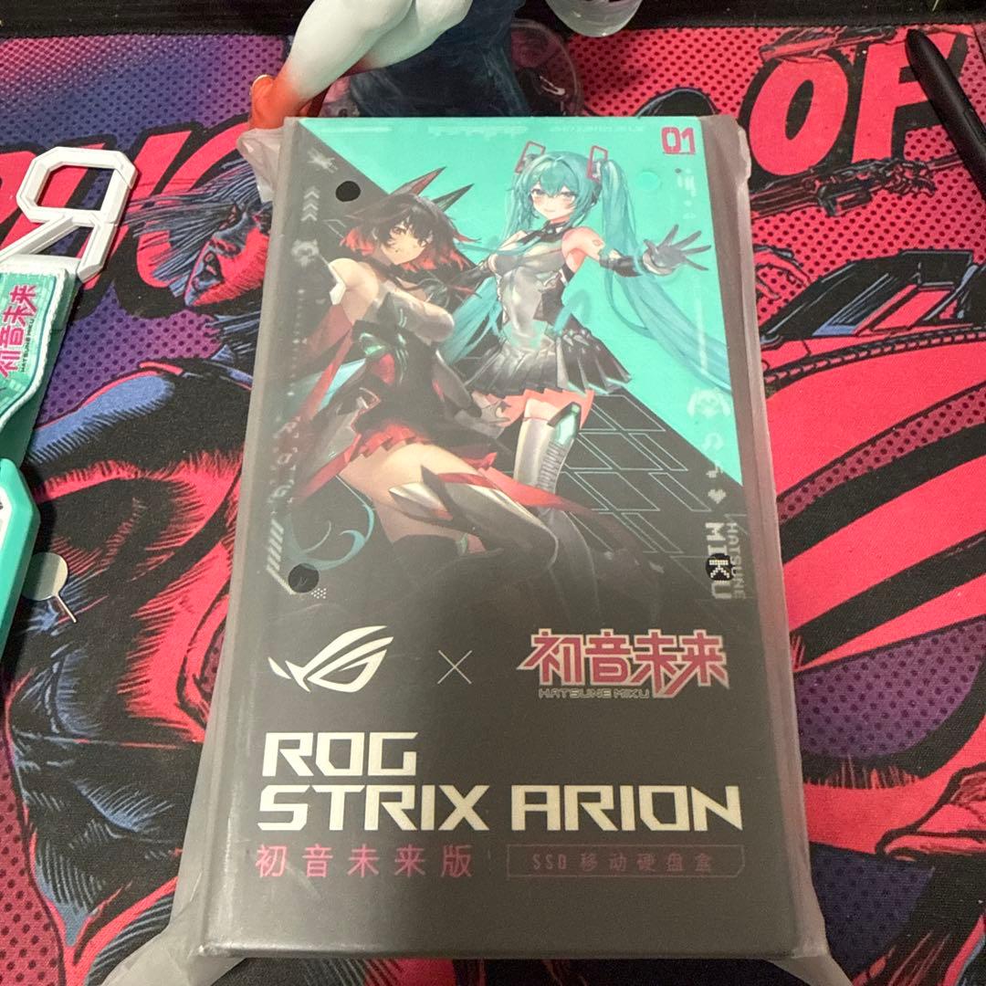ROG Strix Arion RO姫Hatsune Miku Edition ROG Strix Arion Hatsune Miku Edition | Игровые Устройства хранения