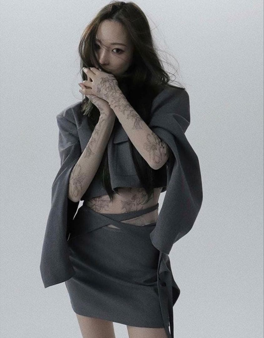 Melt the lady lilly tatoo tops - メルカリ