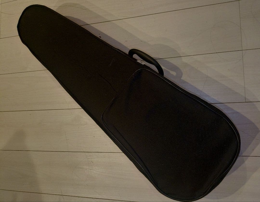 モンジエ様専用】 V10 バイオリン本体と弓、ケース付き 青色(写真3.4)