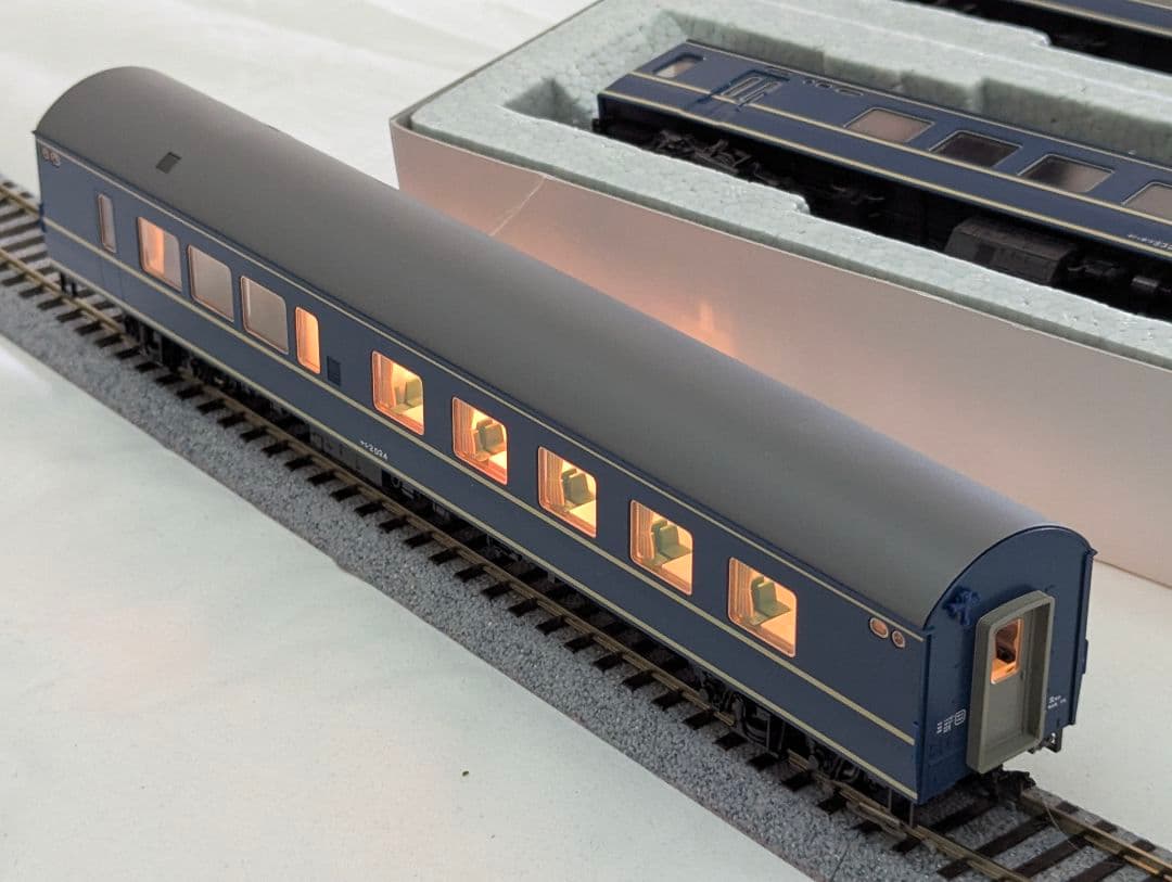 ARTEEFLOW-KATO 20系特急形寝台客車 【3-504】 4両基本セット 室内