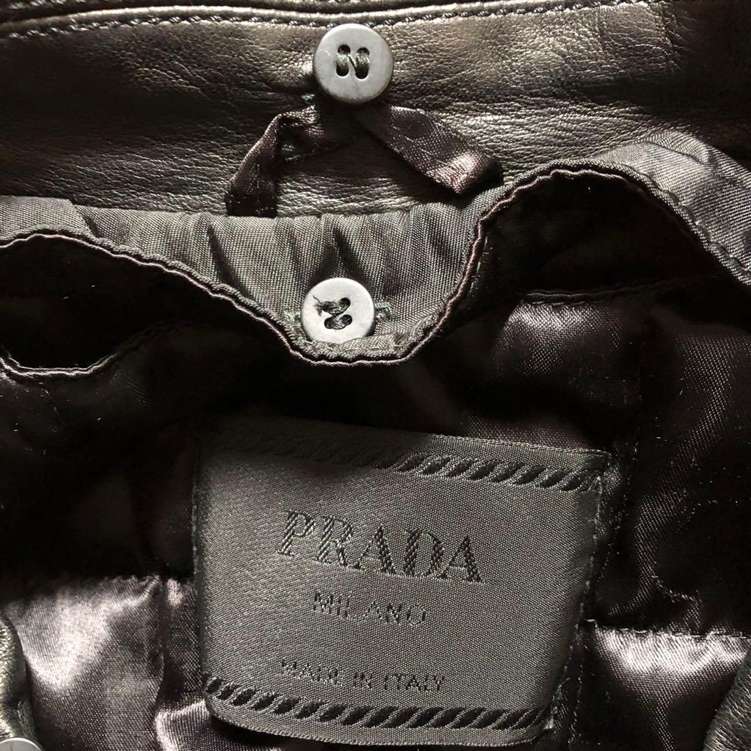 プラダ PRADA ファー付き ナイロン＆レザーベルトコート ライダース風