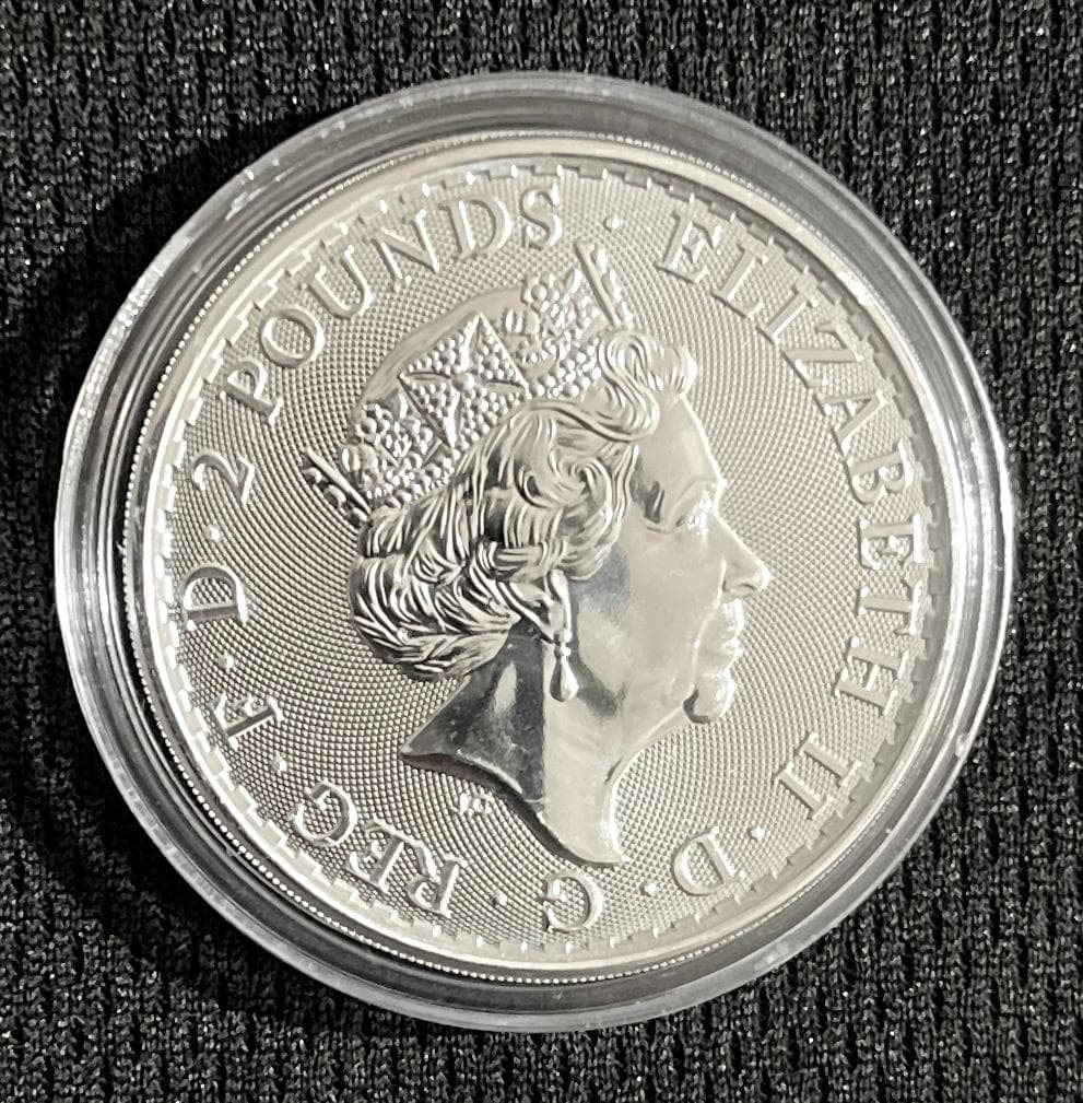 2021 年 1oz シルバー ブリタニア コイン イギリス エリザベス - メルカリ