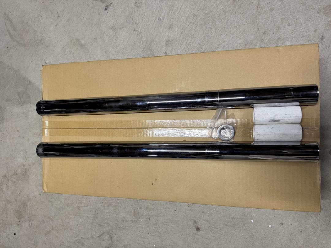 ブレイクアウト　ダイナ　FXSB　フォーク　インナーチューブ　49mm ブレイクアウト ダイナ FXSB フォーク インナーチューブ 49mm - メルカリ