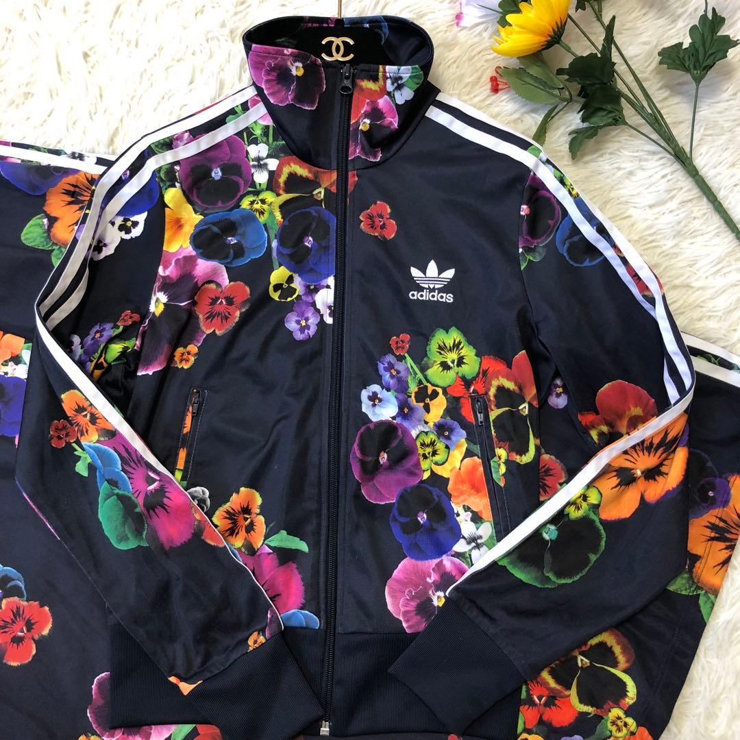 ✨完売希少品✨アディダス ジャージ スカートセットアップ 花柄