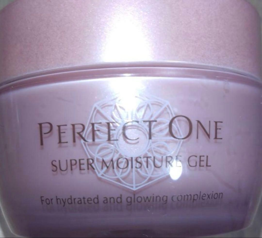 パーフェクトワン薬用スーパーモイスチャージェル - メルカリ