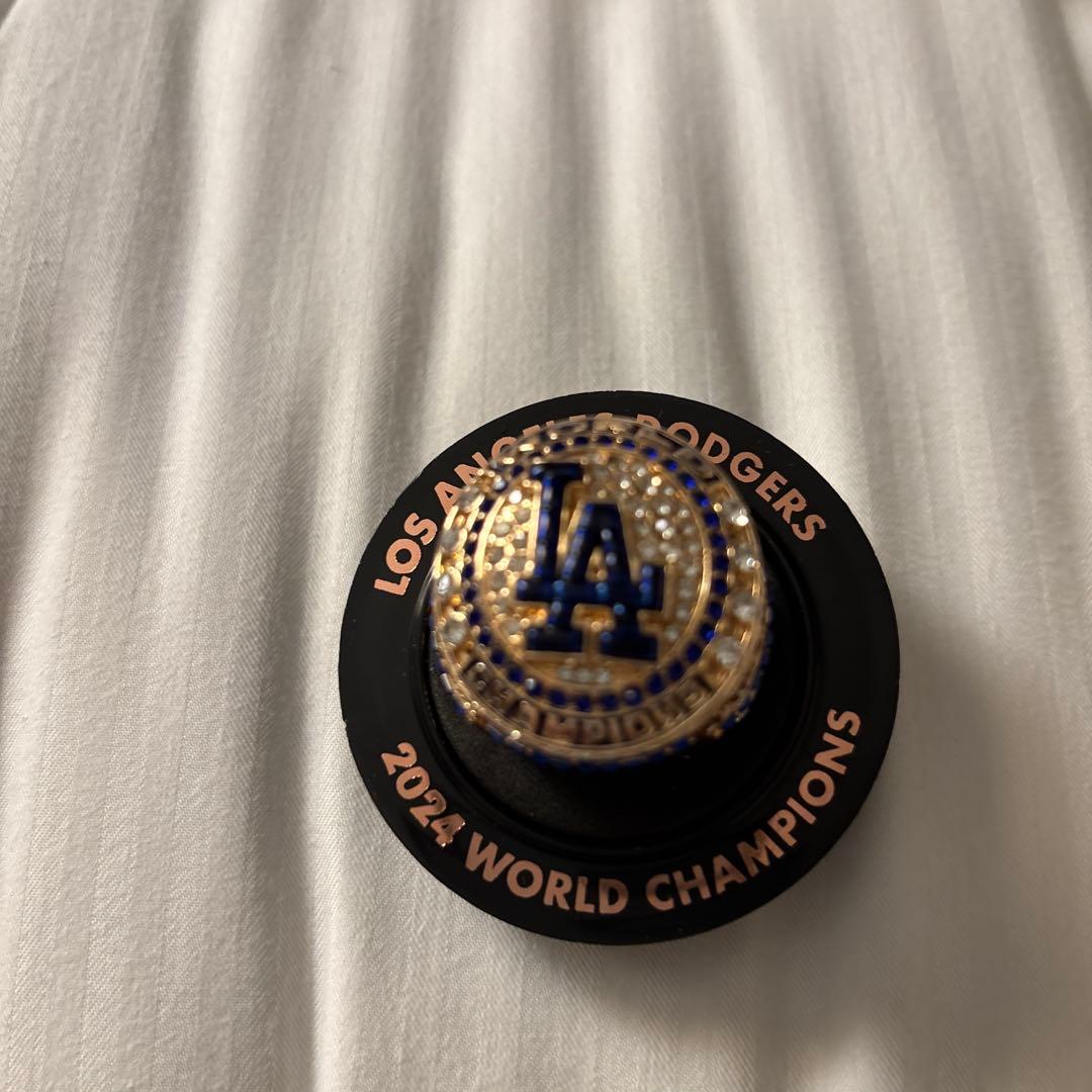 大谷翔平 ワールドチャンピオン リング 来場者限定 スタジアム配布