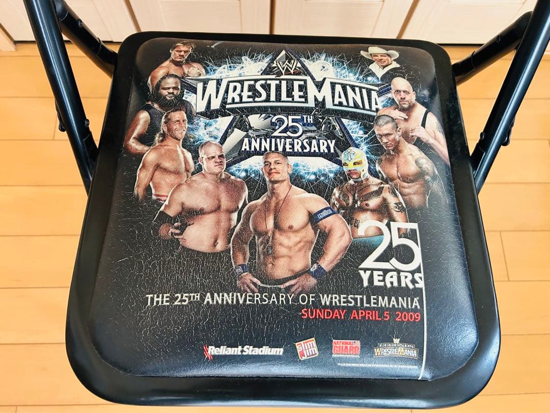 激レア！】WWE レッスルマニア25 大会記念 非売品 パイプイス WWF