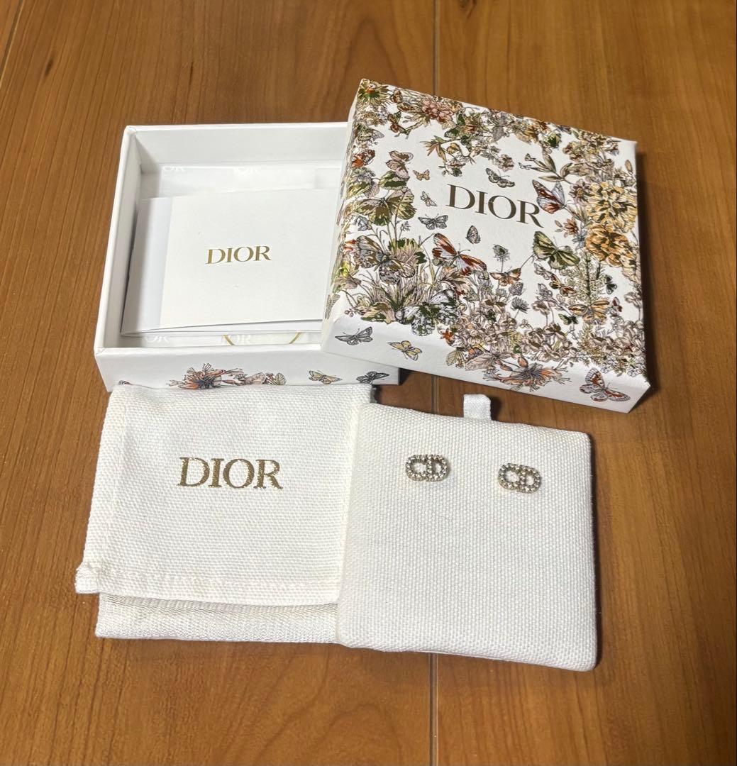 Dior Clair D Lune ピアス　ゴールド 楽天市場】ディオール Dior ピアス ゴールド 両耳用 CD Clair D Lune