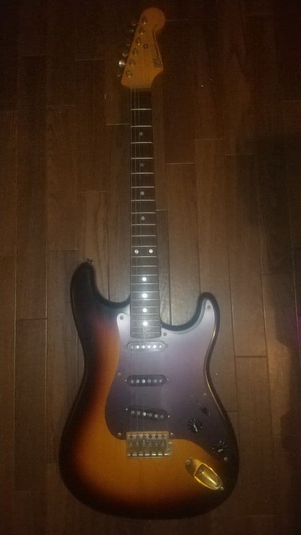 気まぐれセールフェルナンデス　ストラト　FST　エレキギター　ジャパンビンテージ FERNANDES (フェルナンデス) エレキギター ストラトキャスタータイプ