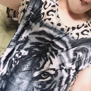 VA ストレンジャーシングス BITCHIN'! Tee - メルカリ