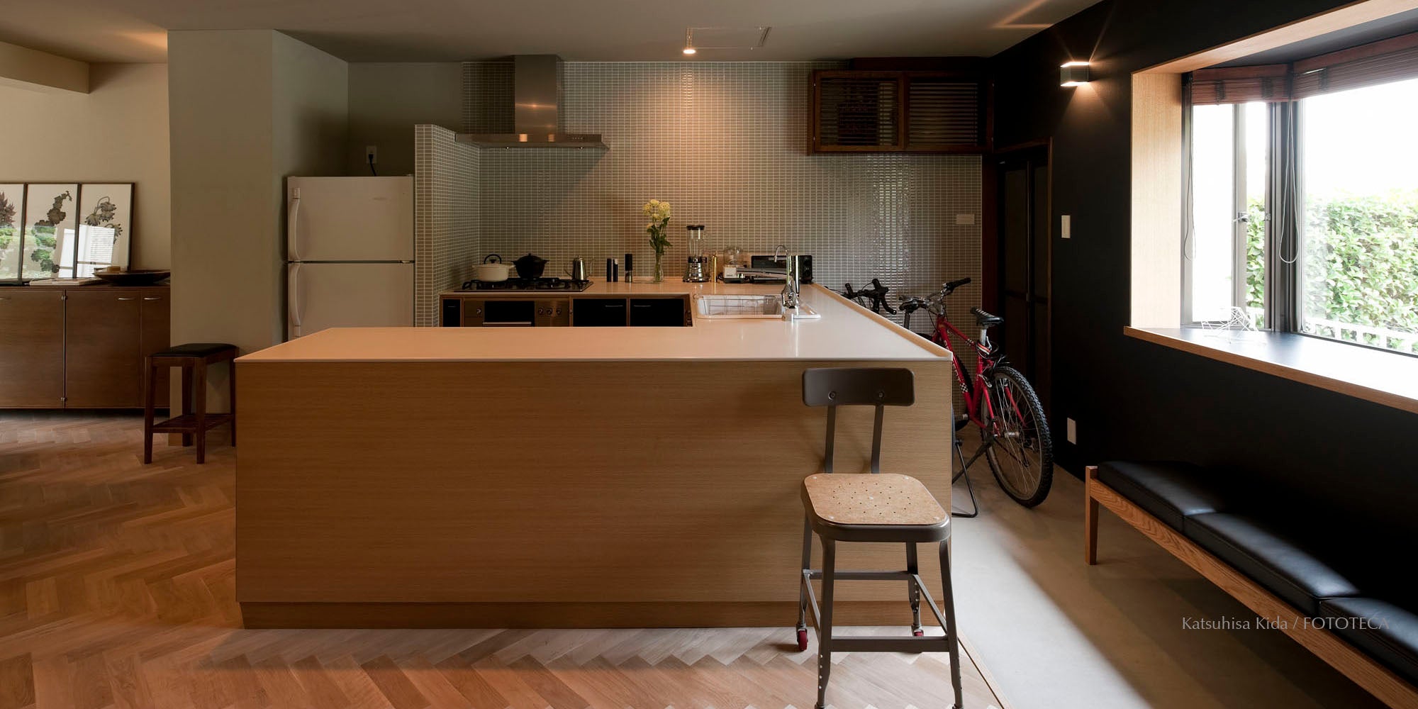 STANDARD TRADE. CO,.LTD.