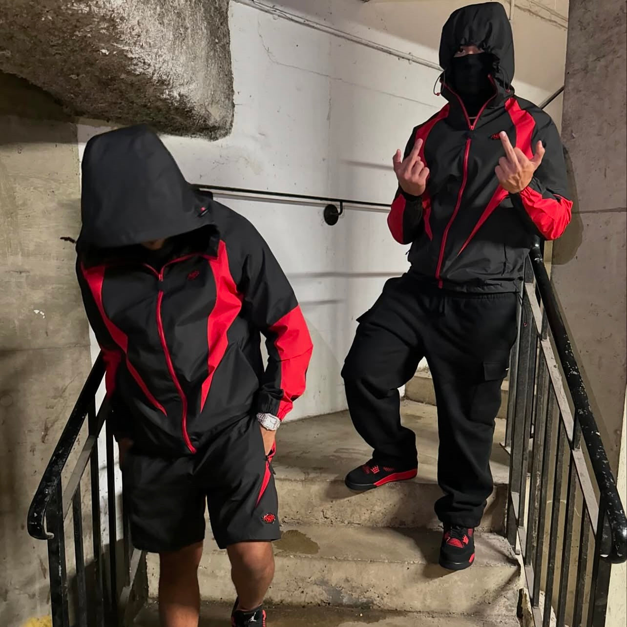 Syna World Vortex Woven Jacket - Black / Red