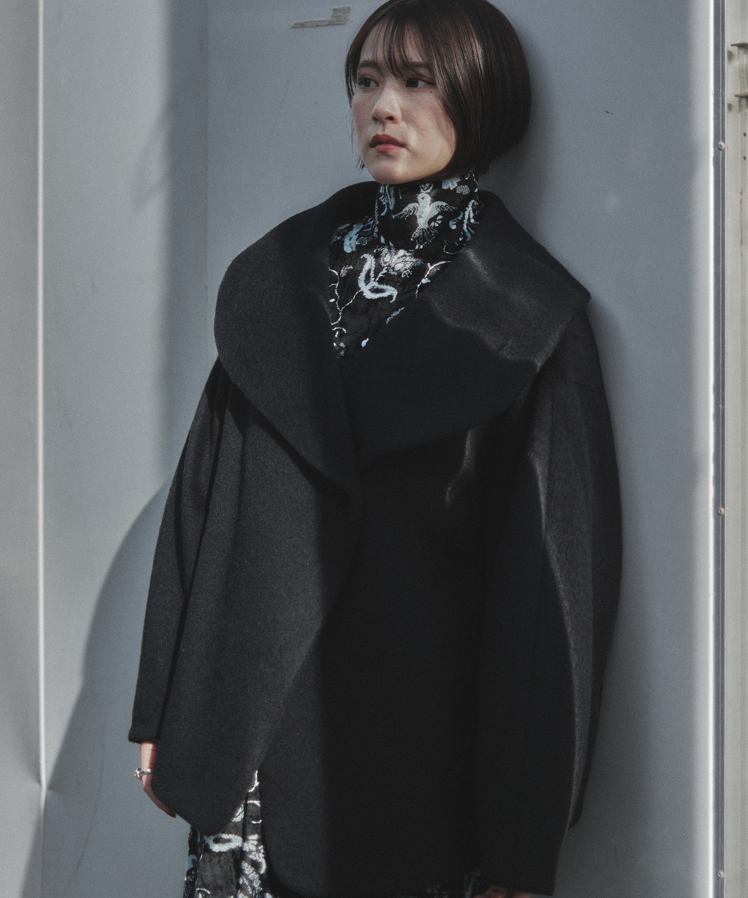 Wool Arupaka Shawl Collar Short Cort(1 BLACK): Mame Kurogouchi