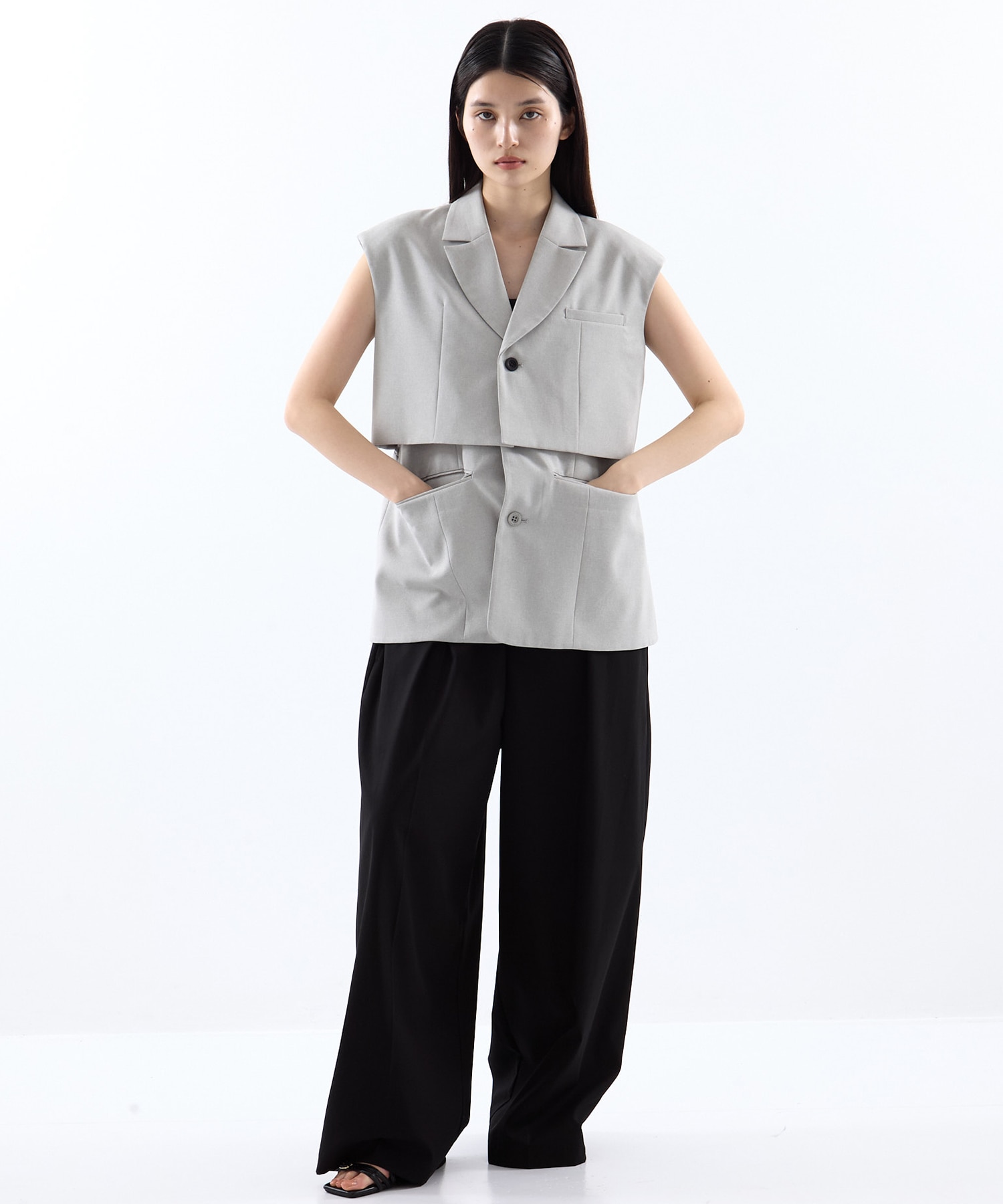 3WAY PIN TUCK LAYERED VEST(S LIGHT GREY): AMERI: WOMENS｜ STUDIOUS