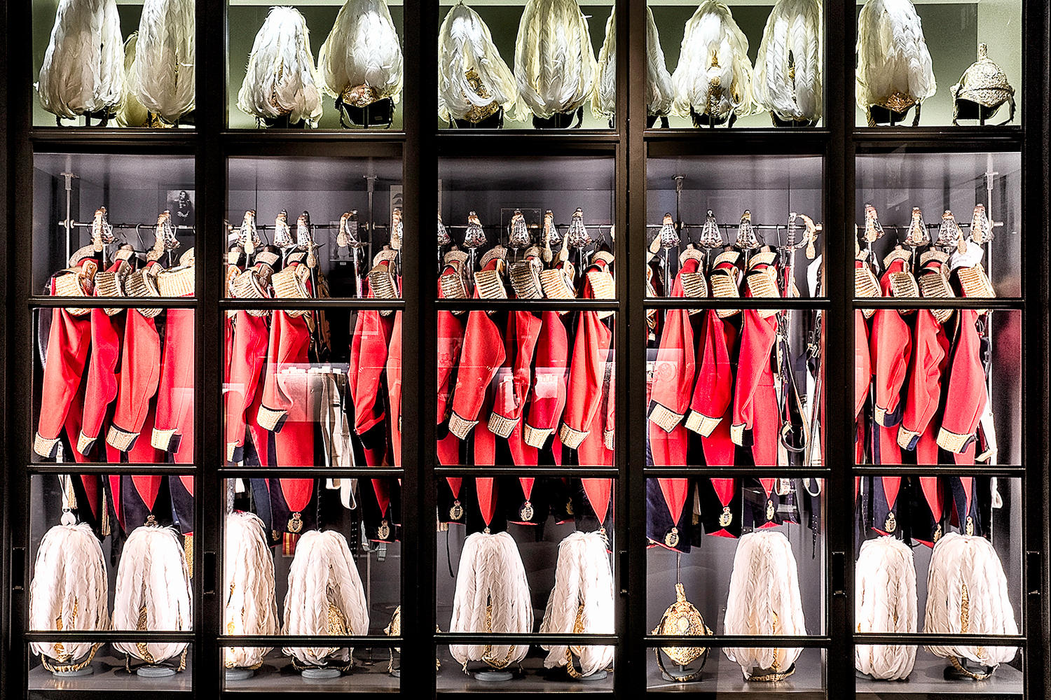 サヴィル・ロウへ行くなら、この名門テーラーから～ギーヴズ＆ホークス