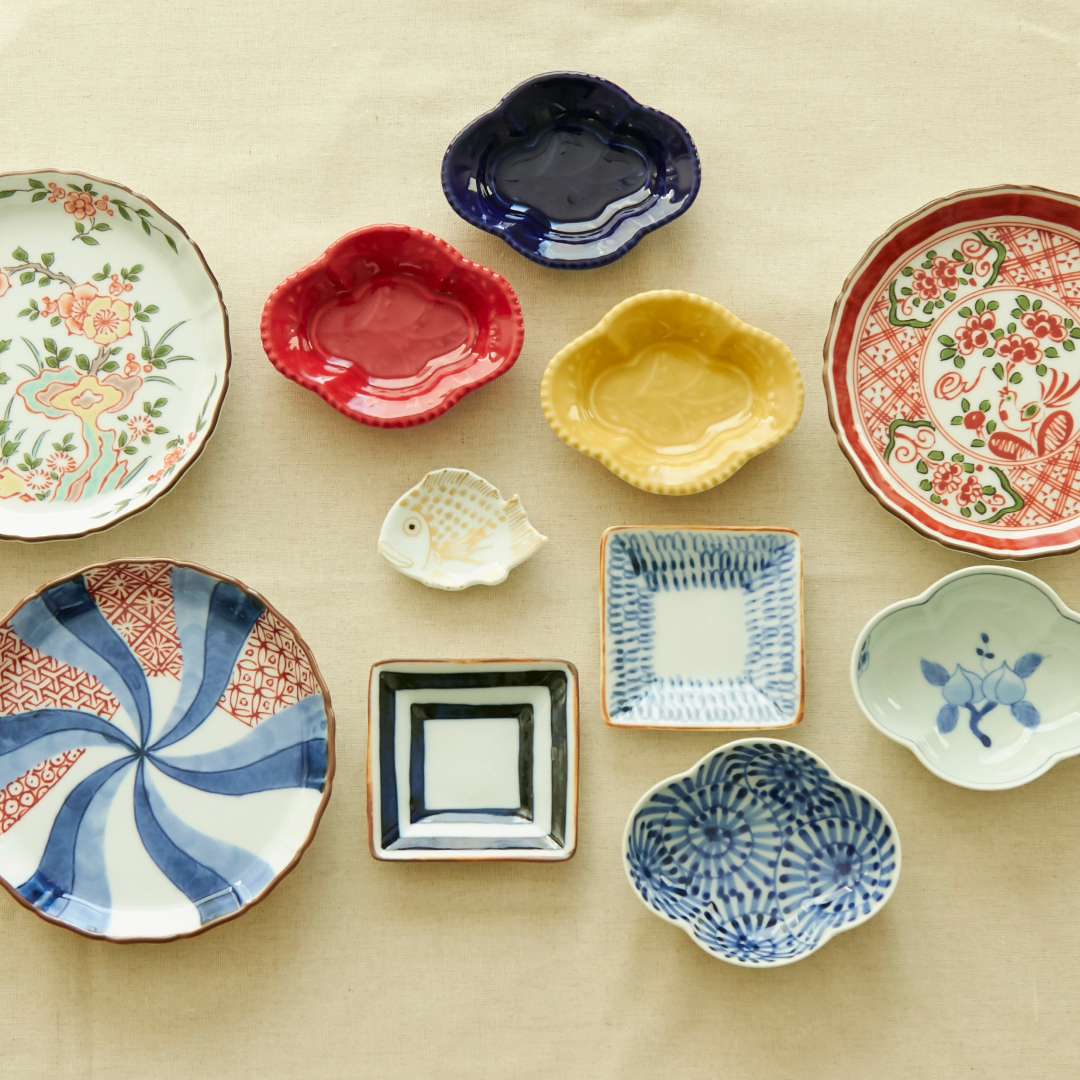 皓洋窯 木瓜小付 染付見込桃 -吉祥紋でハレの日にも使える、木瓜型の染