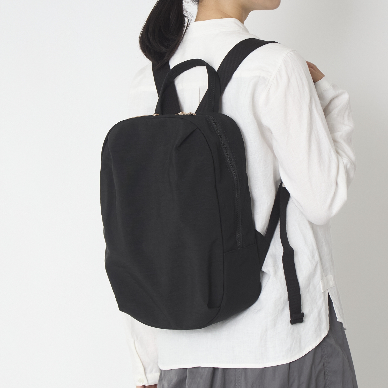 NIZYU KANO/FUKUI SIWA ナイロンリュック S -シンプルでコンパクトな