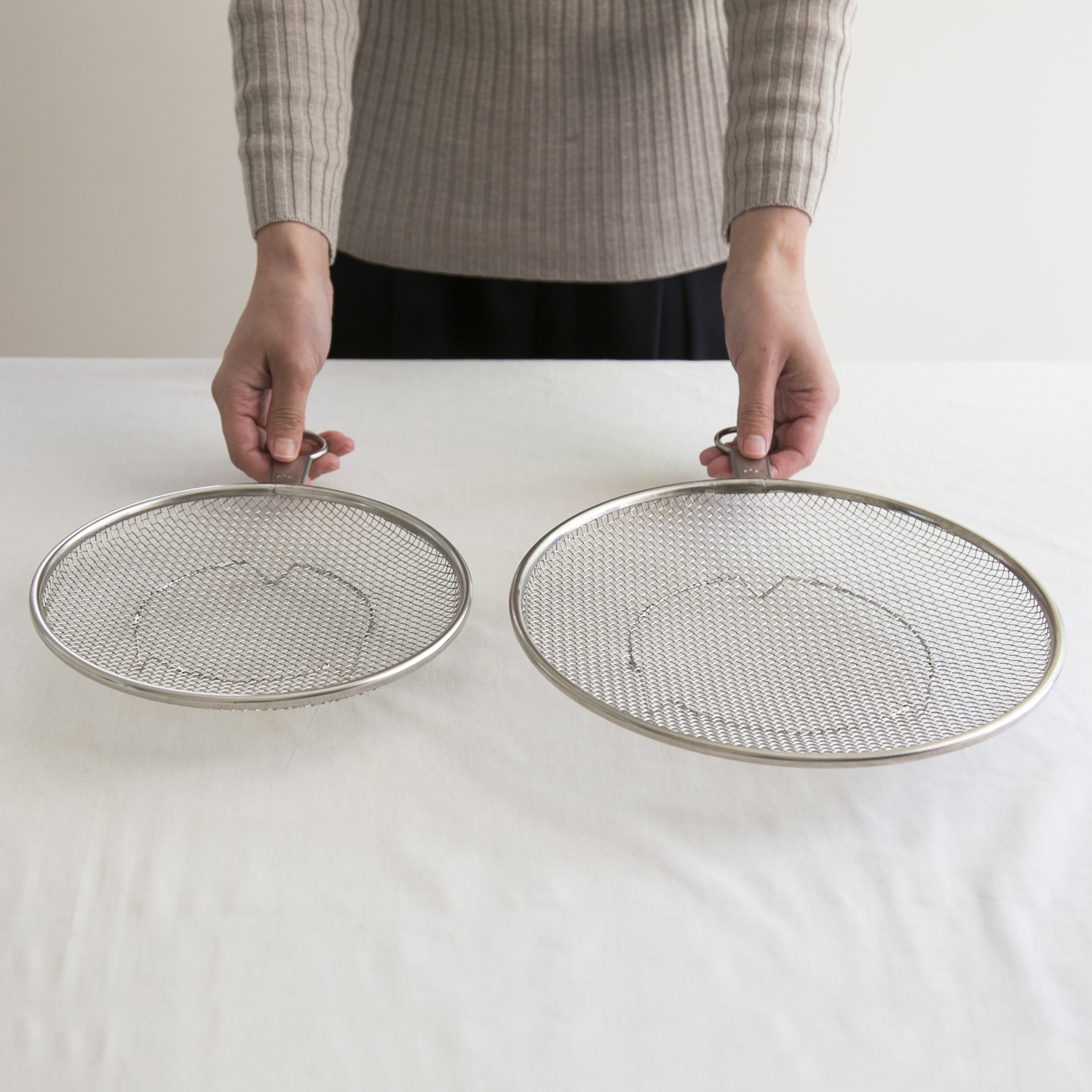 Three Snow 新越ワークス/ざる屋のステンレス盆ざる 大（27cm） -平ら