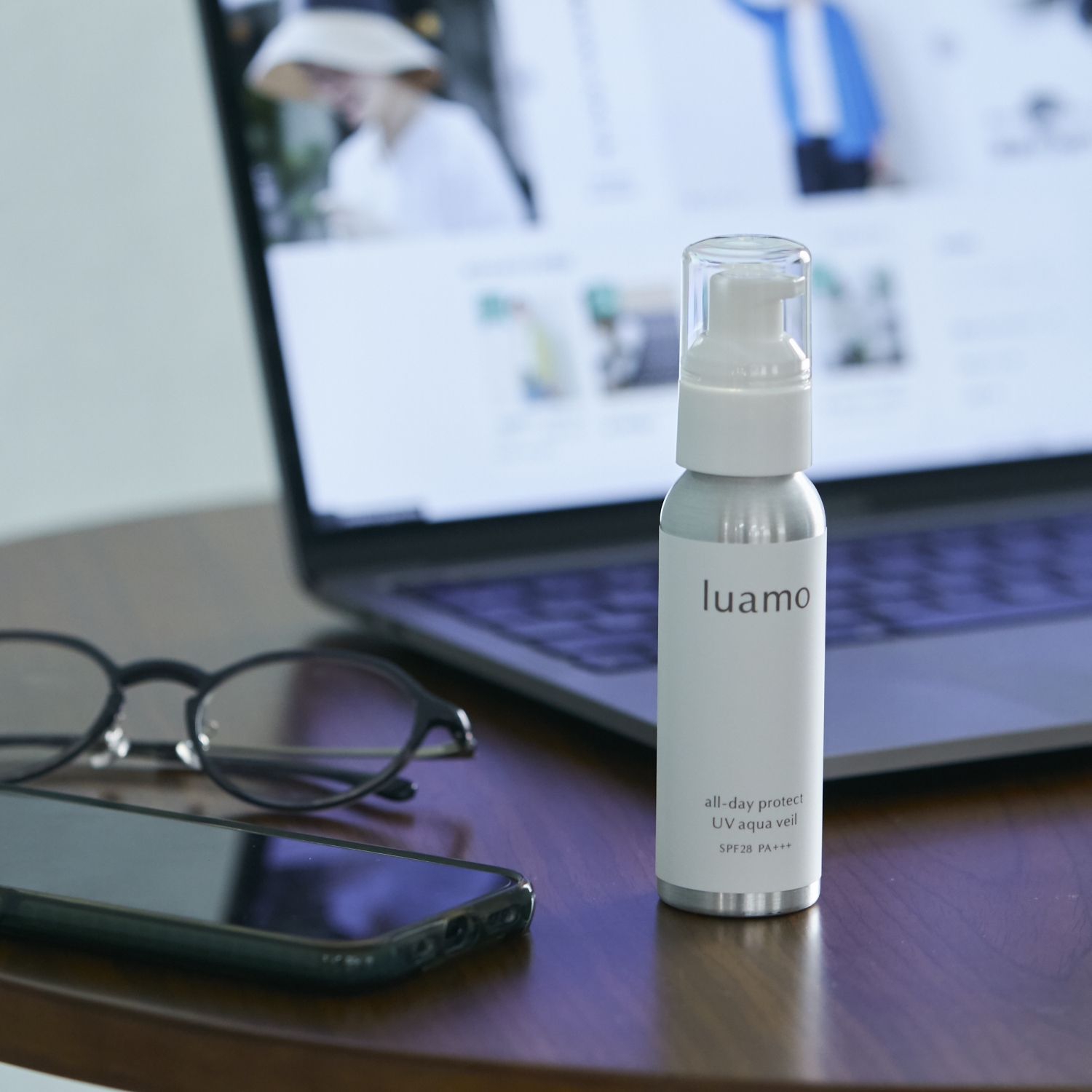 luamo/オールデイ プロテクト UVアクアヴェール -白浮きしない！塗った
