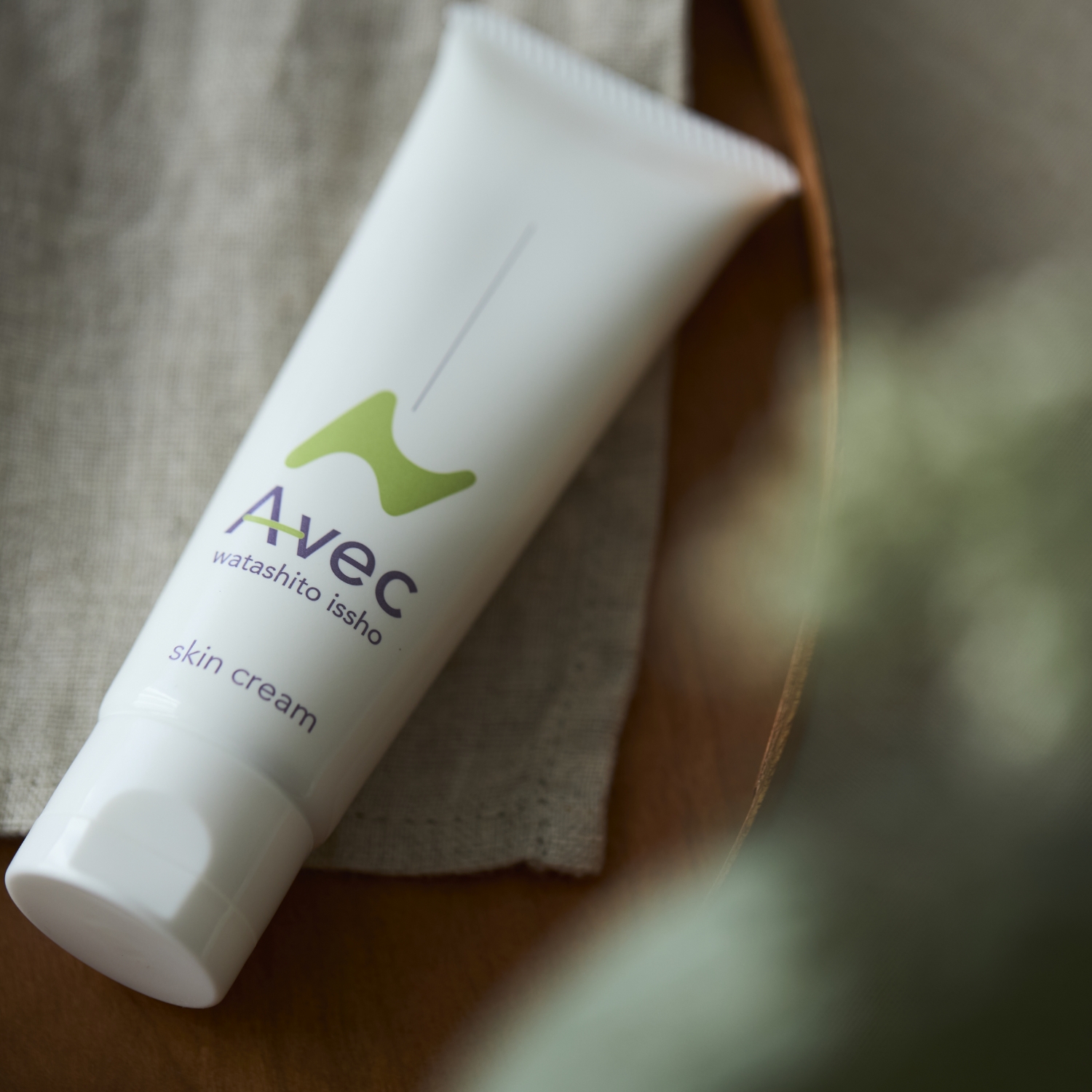 Avec/スキンクリーム -髪から足元まで使える、シンプル処方のマルチ