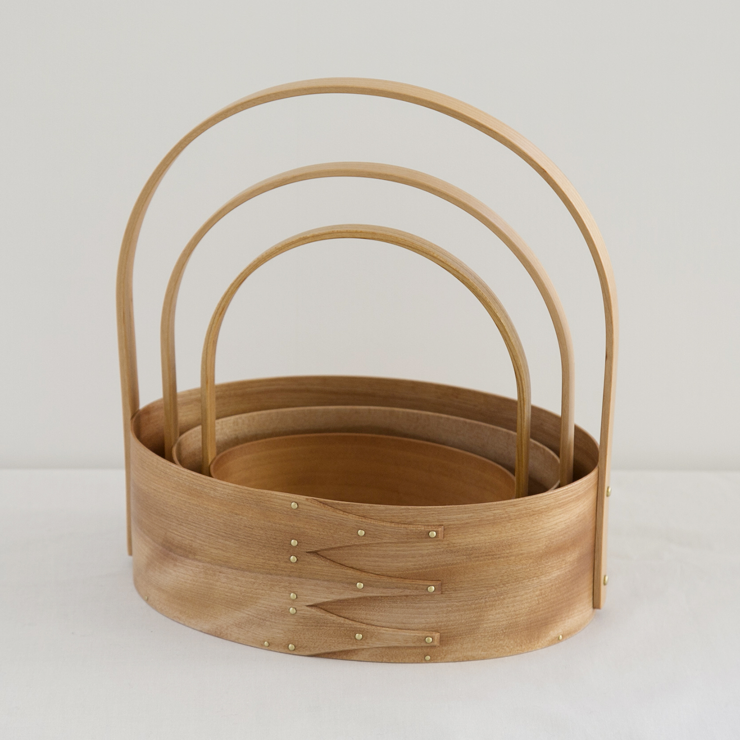 まる工芸/取っ手付オーバルボックス S -流行り廃りのない、端正な収納