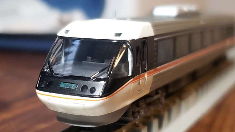 MICROACE 383系のパンタグラフをTOMIXのものに交換した。 – 煤式自動連結器