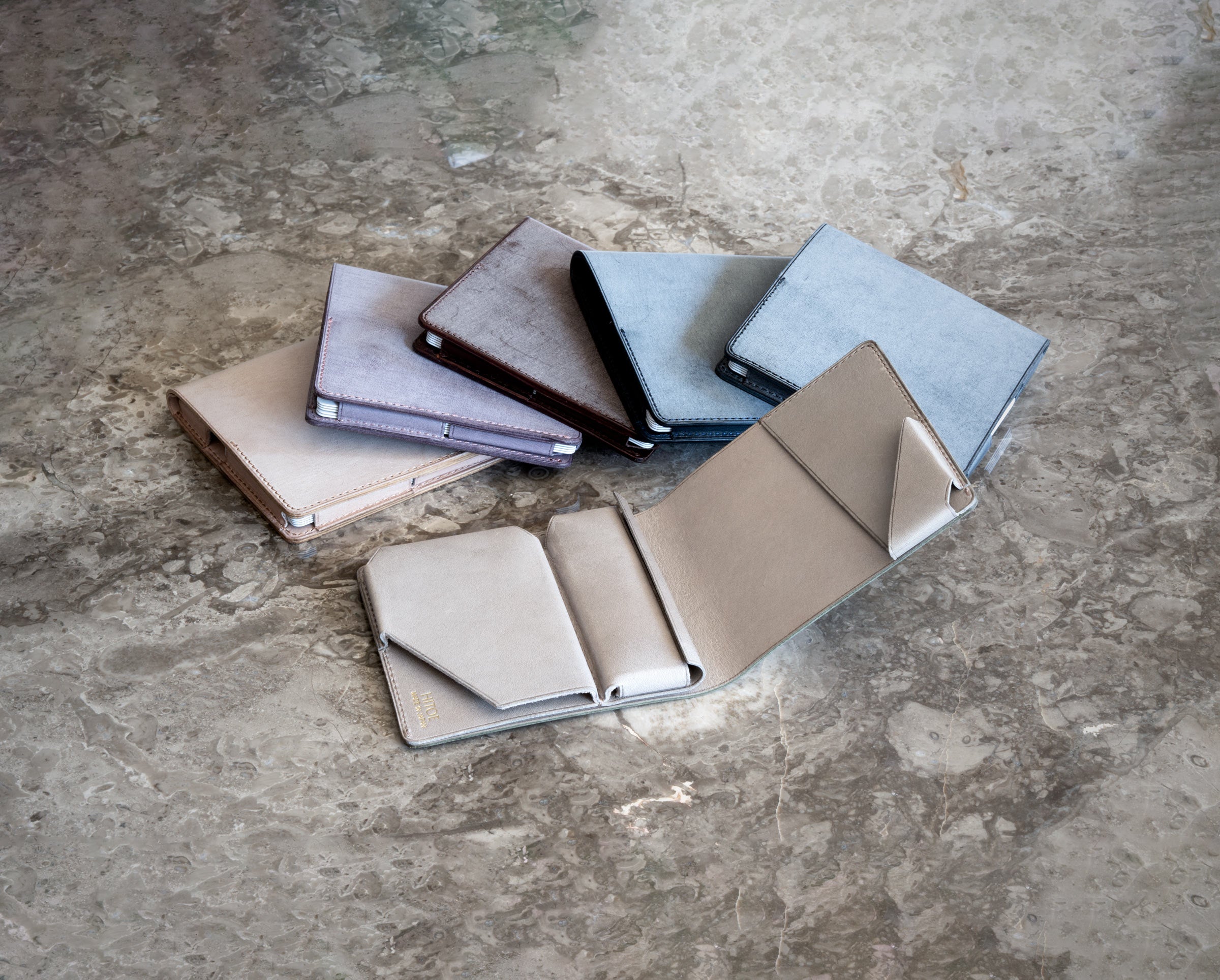 Hitoe® Fold Aria と Less の入荷時期 | SYRINX